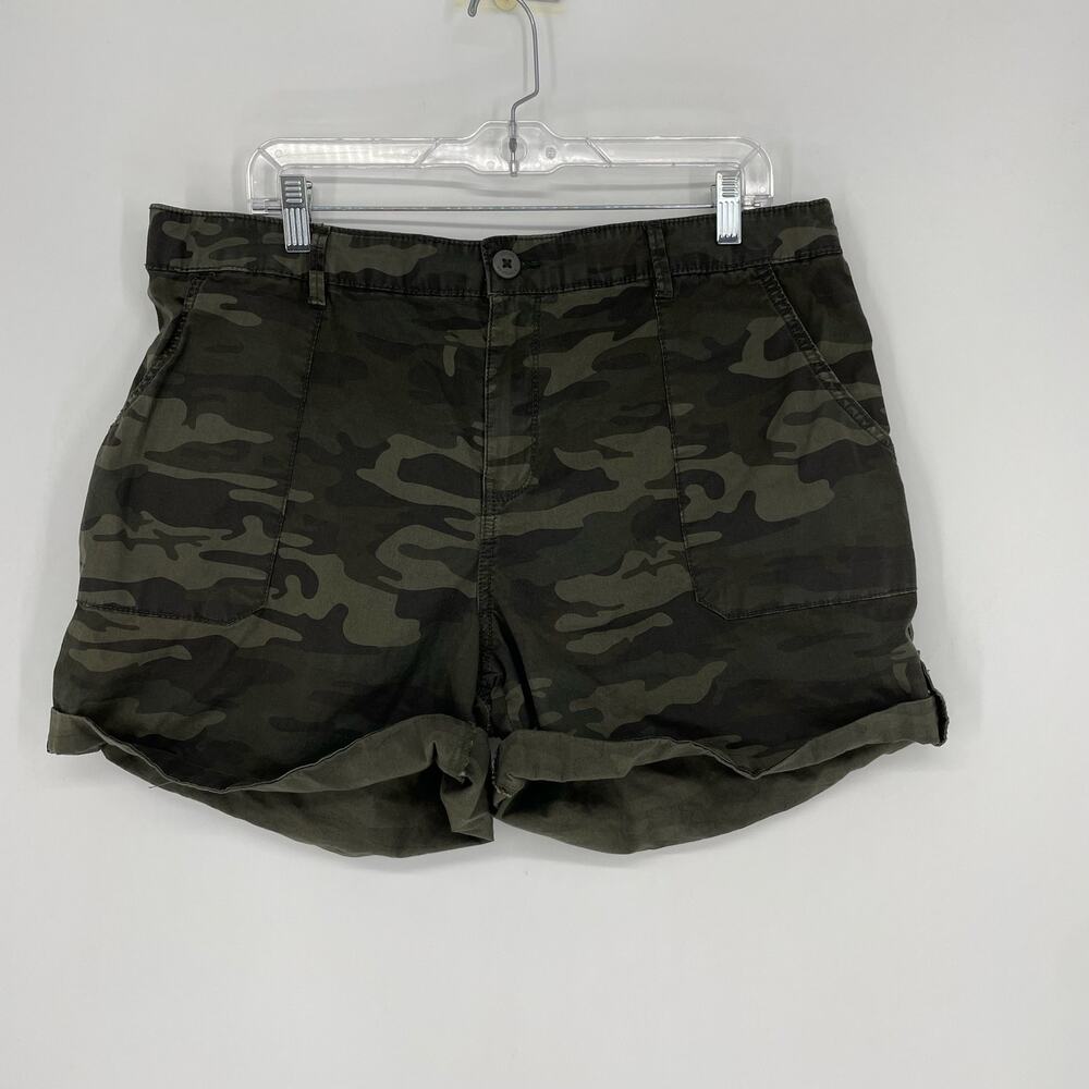 Social Standard By Sanctuary Camouflage Shorts Size XXL - Picture 2 of 8
